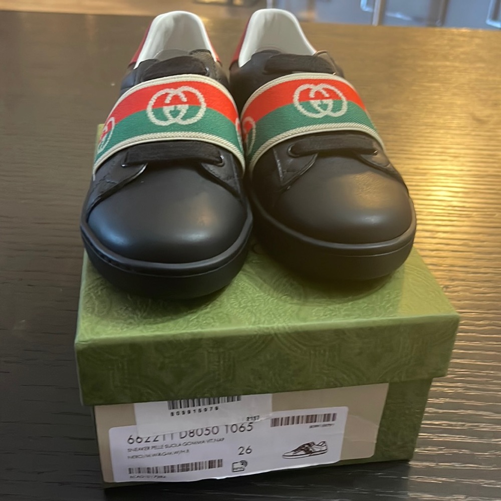 Brand new kids Gucci sneakers *Authentic*